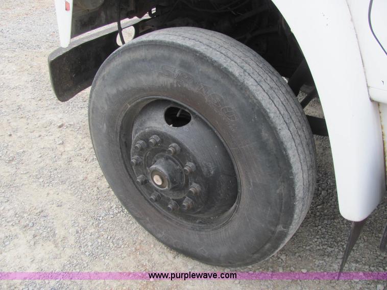 image for item C2940 1986 International 1954 fertilizer tender truck