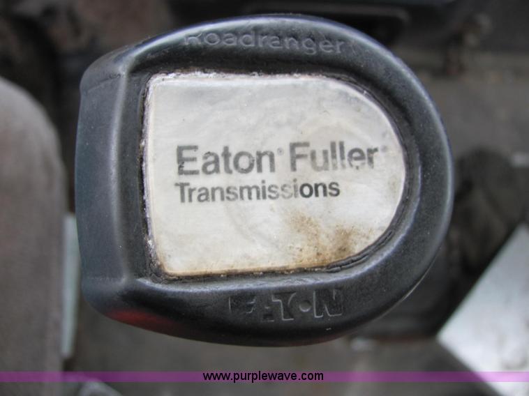 image for item C2941 1995 Volvo White GMC WG fertilizer tender truck