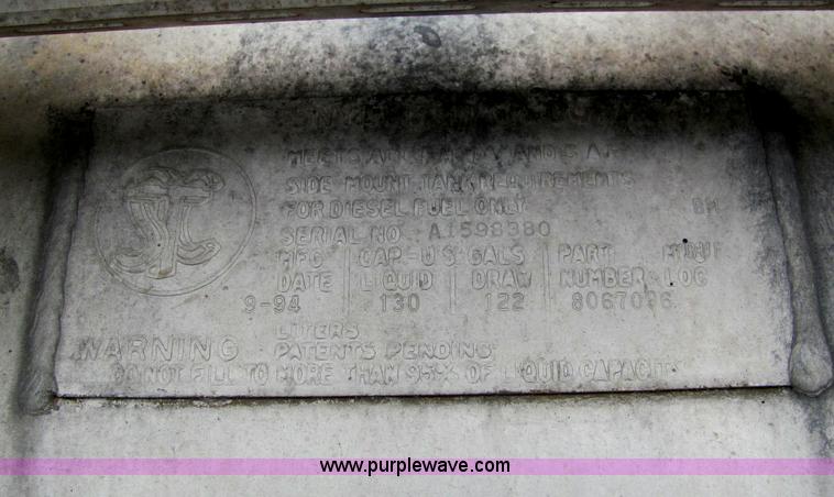 image for item C2941 1995 Volvo White GMC WG fertilizer tender truck