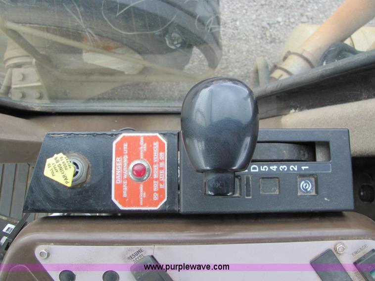 image for item C2948 2006 Mertz MSA300 Spreadmaster spreader