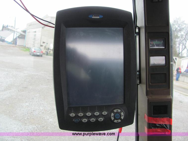 image for item C2948 2006 Mertz MSA300 Spreadmaster spreader