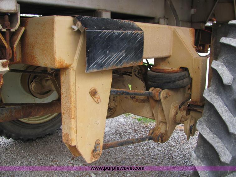 image for item C2948 2006 Mertz MSA300 Spreadmaster spreader