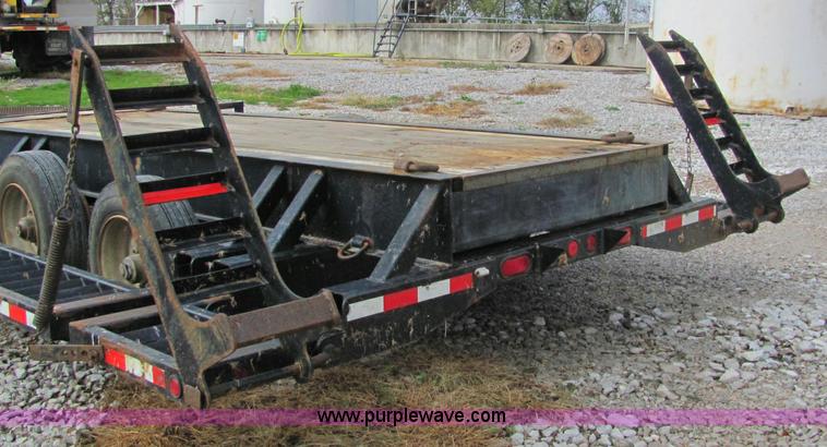 image for item C2950 B-B sprayer trailer
