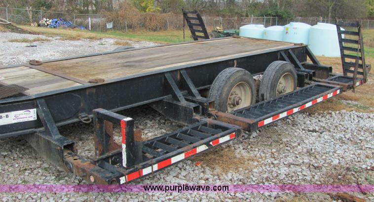 image for item C2950 B-B sprayer trailer