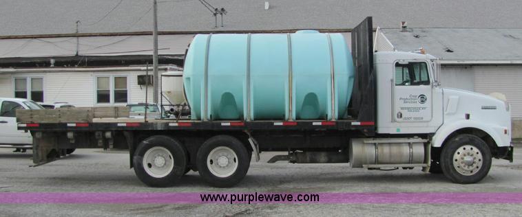 image for item C2953 1994 Kenworth T8000 flatbed truck