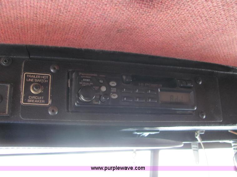 image for item C2953 1994 Kenworth T8000 flatbed truck