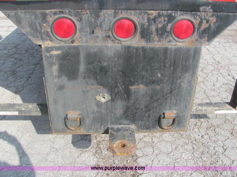 image for item C2953 1994 Kenworth T8000 flatbed truck