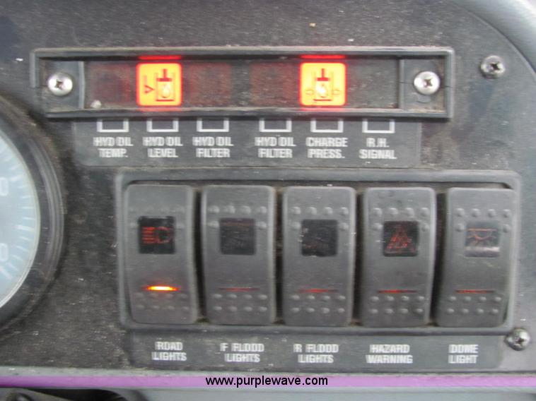 image for item C2958 Case Patriot SPX3150 self propelled sprayer