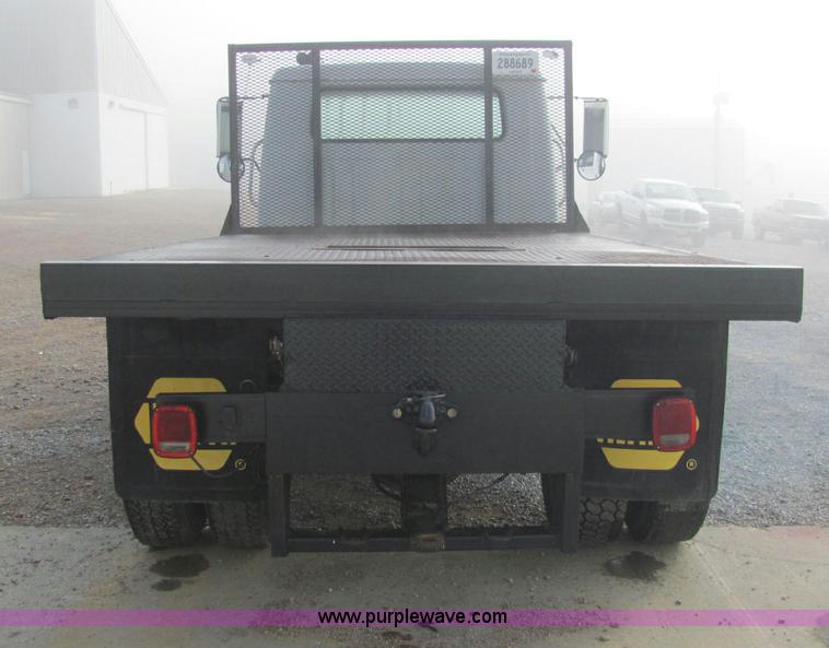 image for item C2962 1989 International 1754 flatbed truck