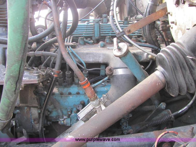 image for item C2962 1989 International 1754 flatbed truck