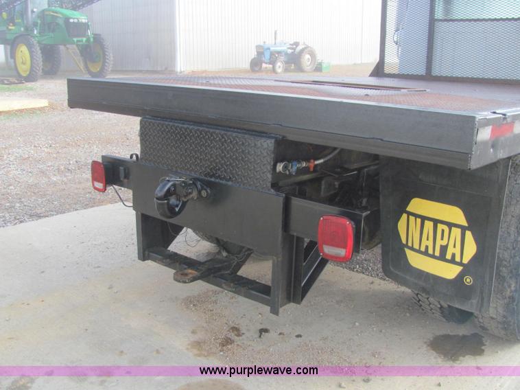 image for item C2962 1989 International 1754 flatbed truck