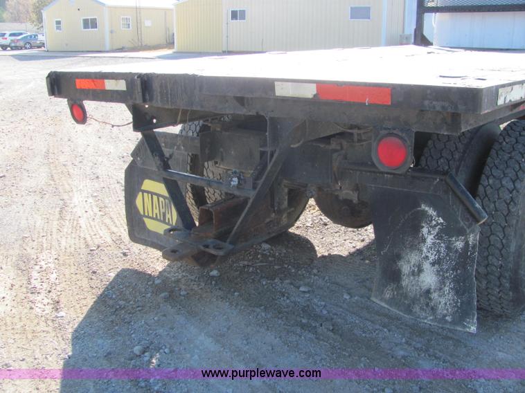 image for item C2963 1984 International S9100 semi truck