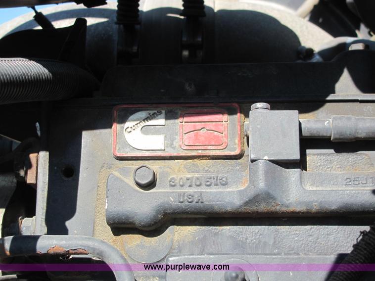 image for item C2964 1992 Ford L9000 fertilizer tender truck