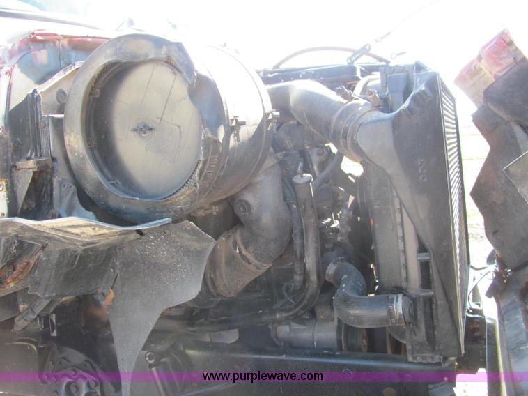 image for item C2964 1992 Ford L9000 fertilizer tender truck