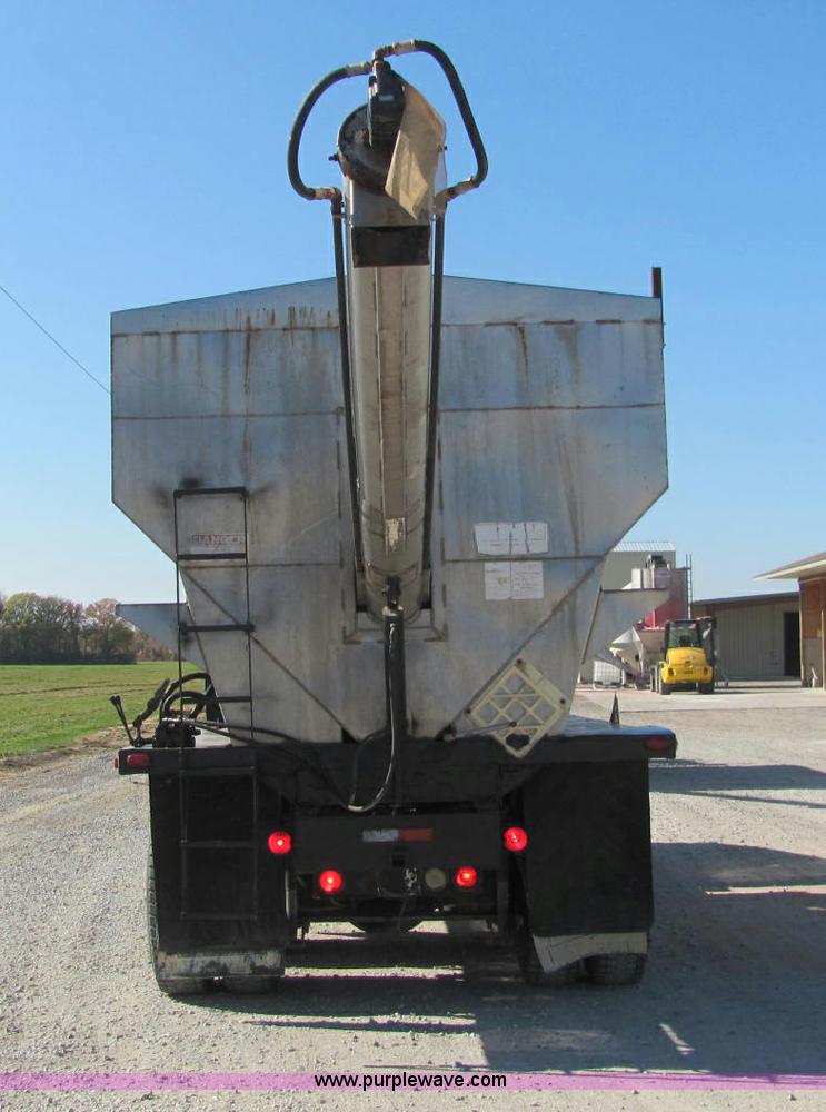 image for item C2965 1995 Mack CH613 fertilizer tender truck