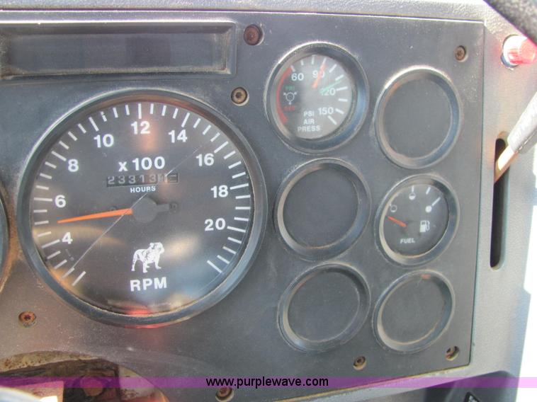 image for item C2965 1995 Mack CH613 fertilizer tender truck