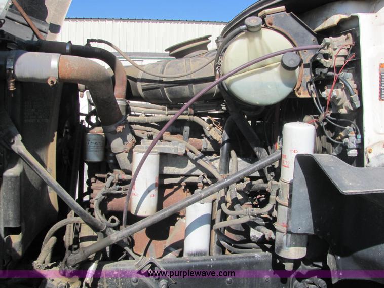 image for item C2965 1995 Mack CH613 fertilizer tender truck