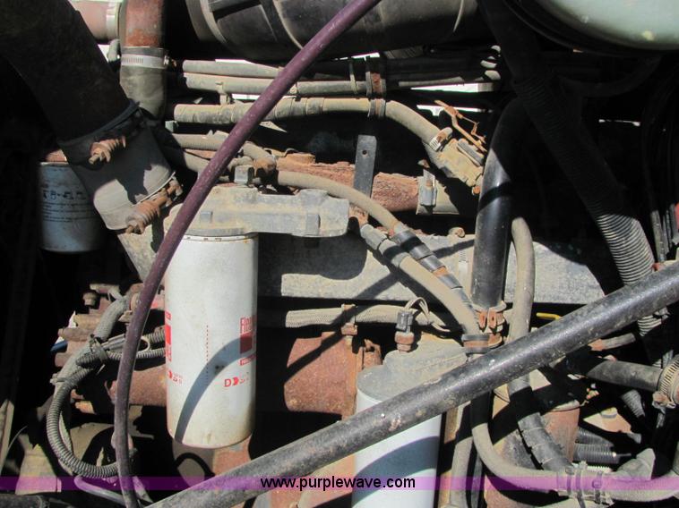 image for item C2965 1995 Mack CH613 fertilizer tender truck