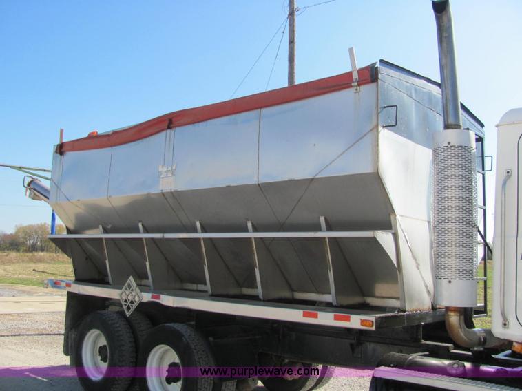 image for item C2965 1995 Mack CH613 fertilizer tender truck