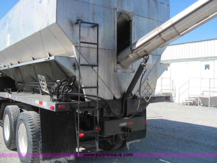 image for item C2965 1995 Mack CH613 fertilizer tender truck