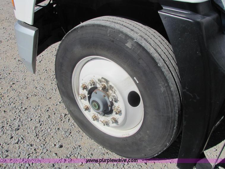 image for item C2965 1995 Mack CH613 fertilizer tender truck