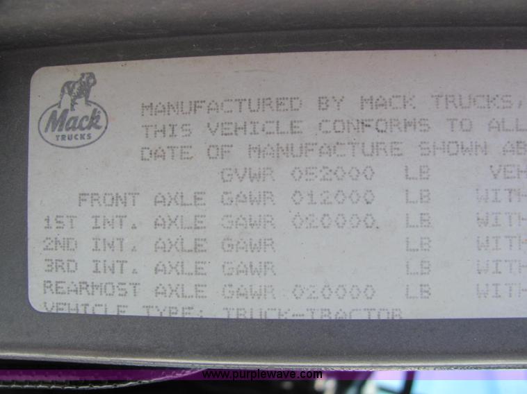 image for item C2965 1995 Mack CH613 fertilizer tender truck