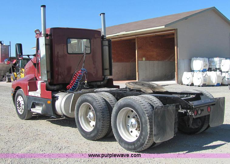 image for item C2966 1992 Kenworth semi truck