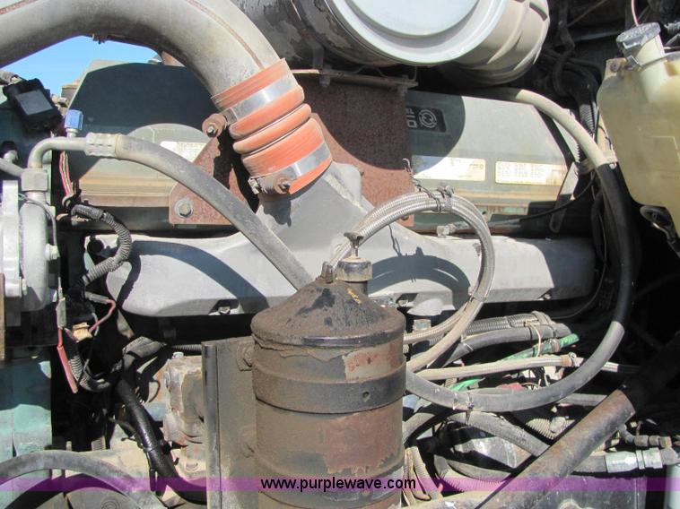 image for item C2966 1992 Kenworth semi truck