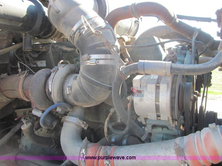 image for item C2966 1992 Kenworth semi truck