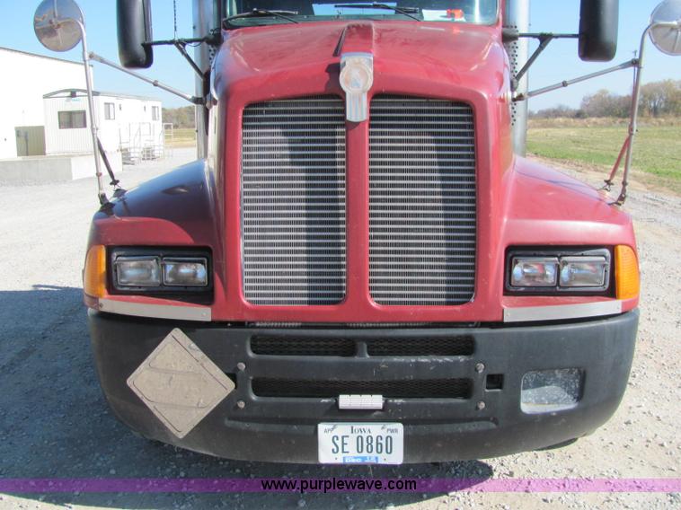 image for item C2966 1992 Kenworth semi truck