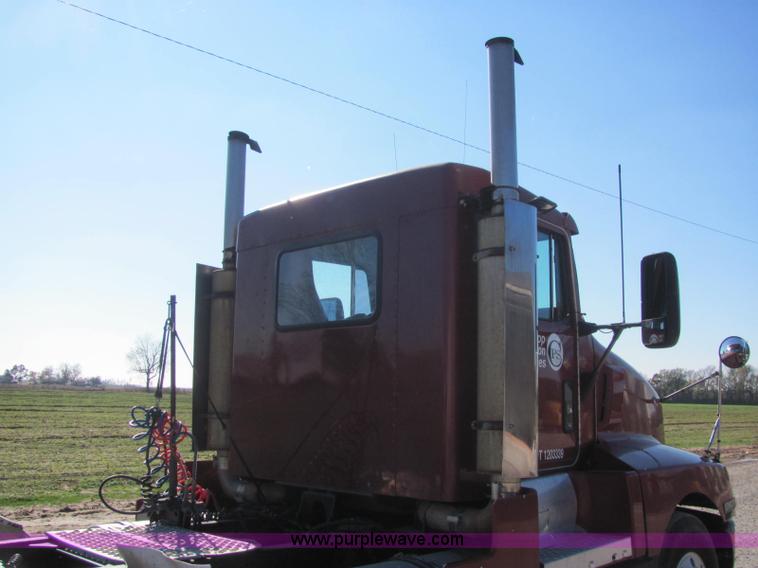 image for item C2966 1992 Kenworth semi truck