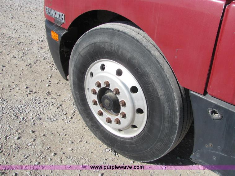 image for item C2966 1992 Kenworth semi truck