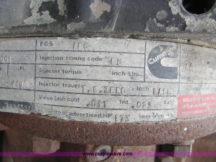 image for item C2973 1987 Freightliner FLC112 cab and chassis