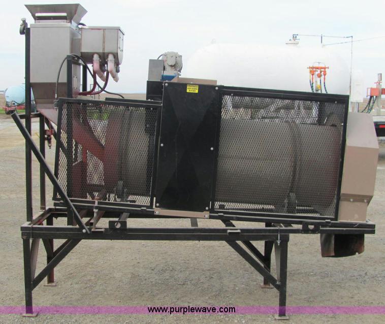 image for item C2976 Gustafson SRW800 continuous flow seed treater
