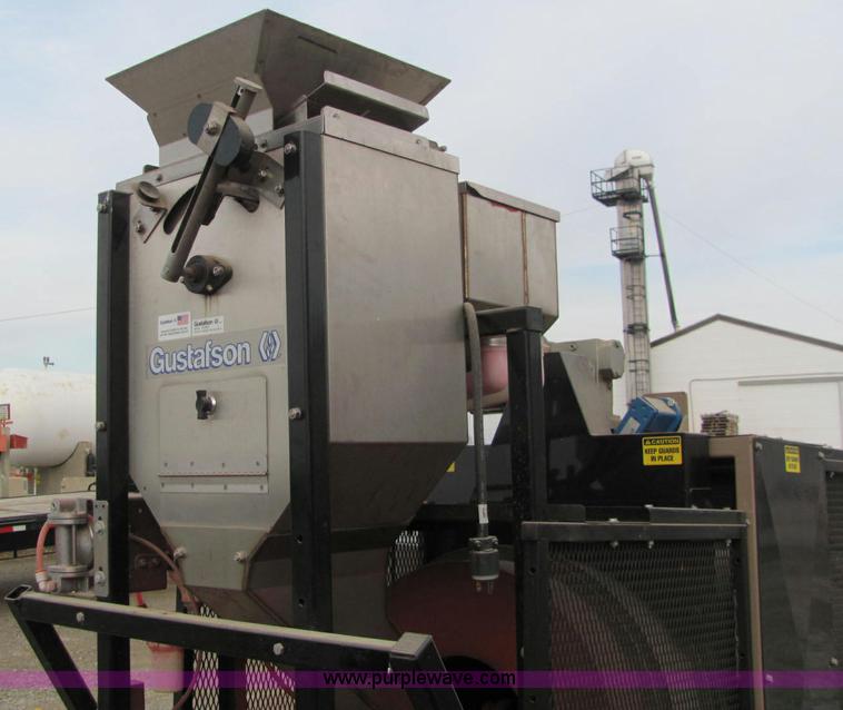 image for item C2976 Gustafson SRW800 continuous flow seed treater