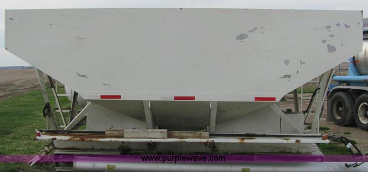 image for item C2977 Willmar 16 ton tender bed