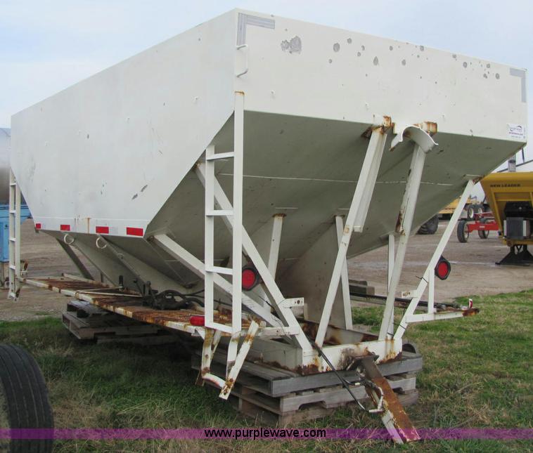 image for item C2977 Willmar 16 ton tender bed