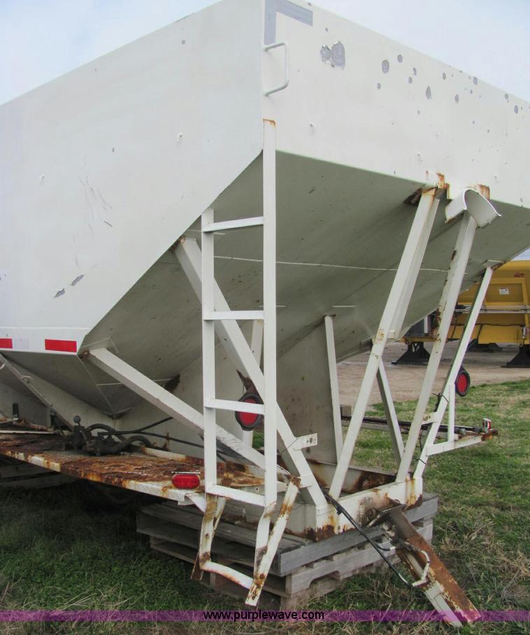 image for item C2977 Willmar 16 ton tender bed