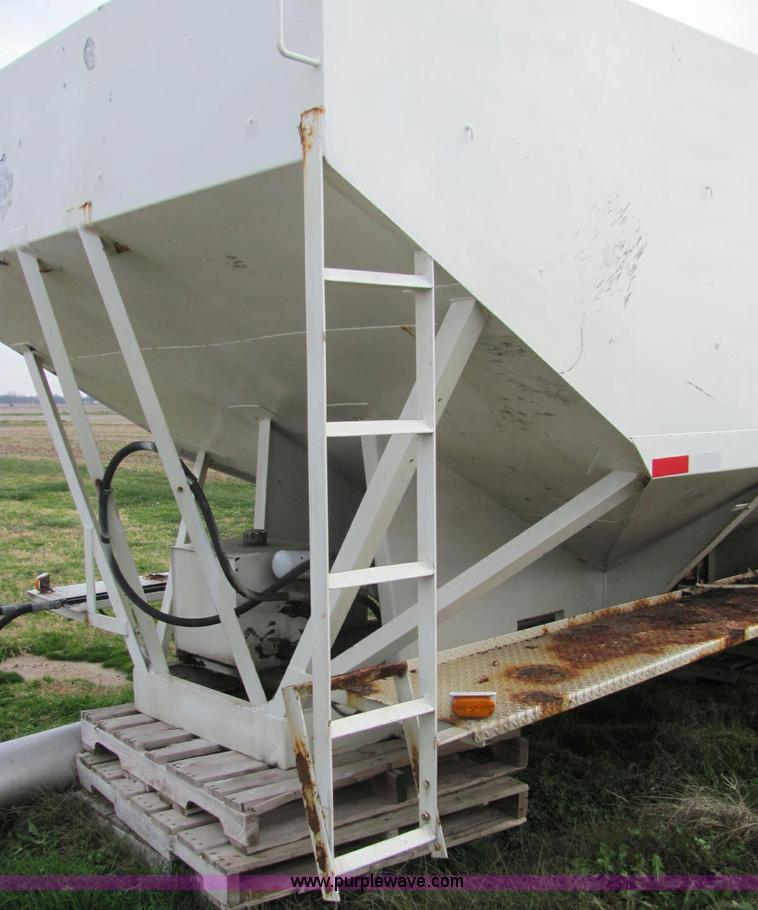 image for item C2977 Willmar 16 ton tender bed