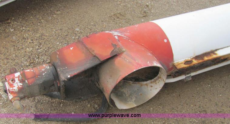 image for item C2977 Willmar 16 ton tender bed