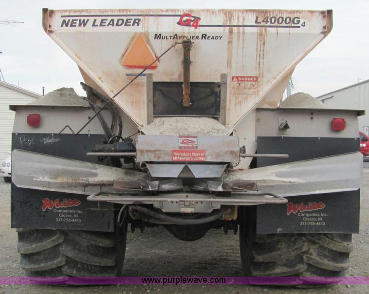 image for item C2979 1995 International 2554 spreader truck