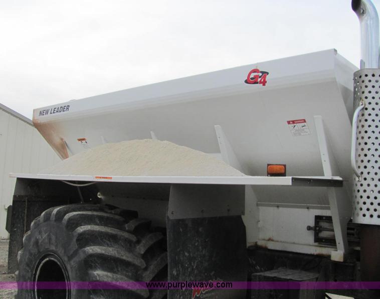 image for item C2979 1995 International 2554 spreader truck