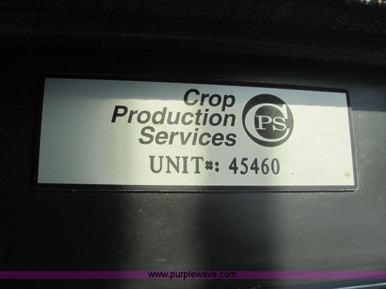 image for item C2980 1993 International 4900 fertilizer tender truck