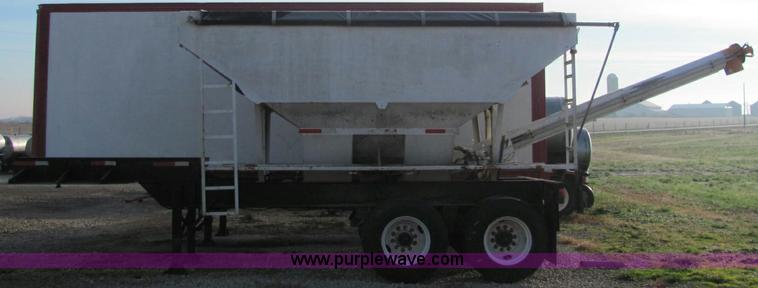image for item C2981 1998 Western 15 ton gooseneck tender trailer
