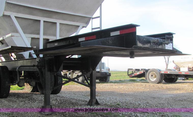 image for item C2981 1998 Western 15 ton gooseneck tender trailer