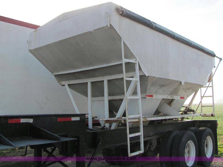 image for item C2981 1998 Western 15 ton gooseneck tender trailer