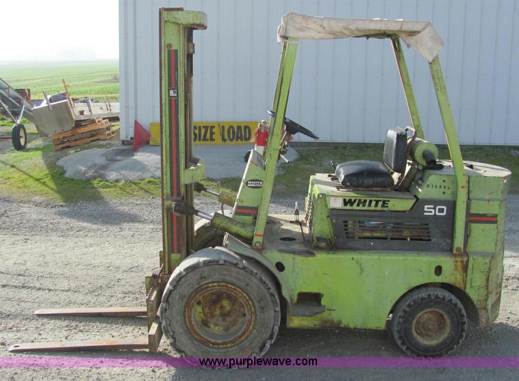 image for item C2983 White 50 MY50B forklift