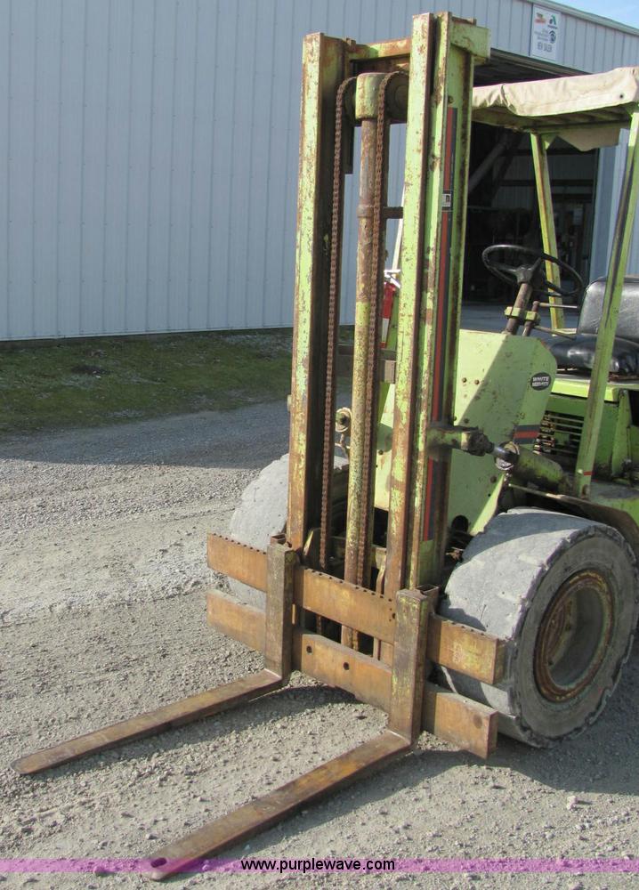 image for item C2983 White 50 MY50B forklift