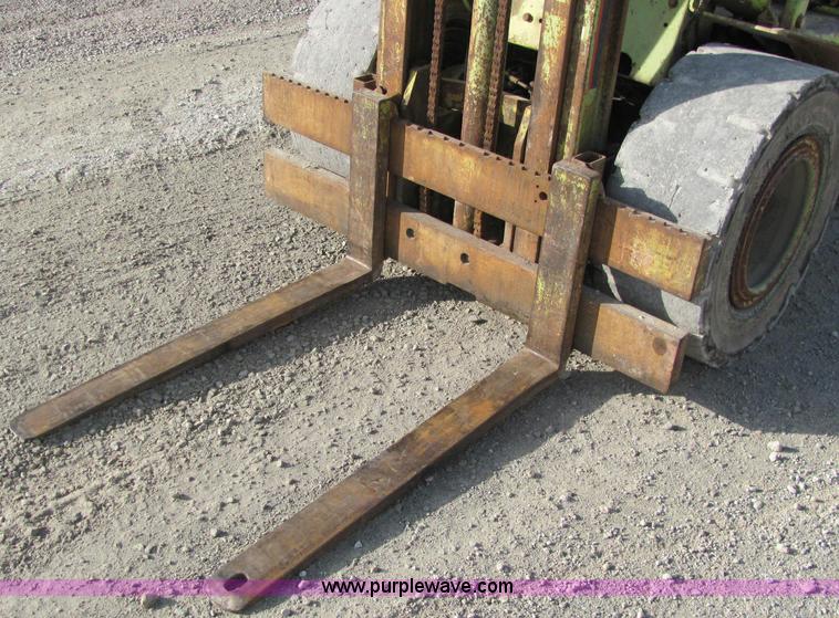 image for item C2983 White 50 MY50B forklift