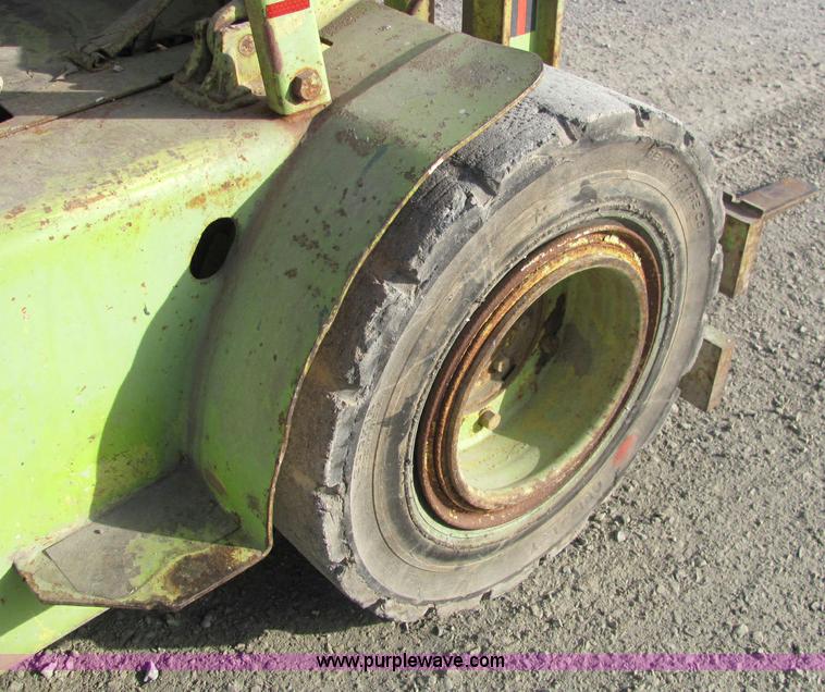image for item C2983 White 50 MY50B forklift